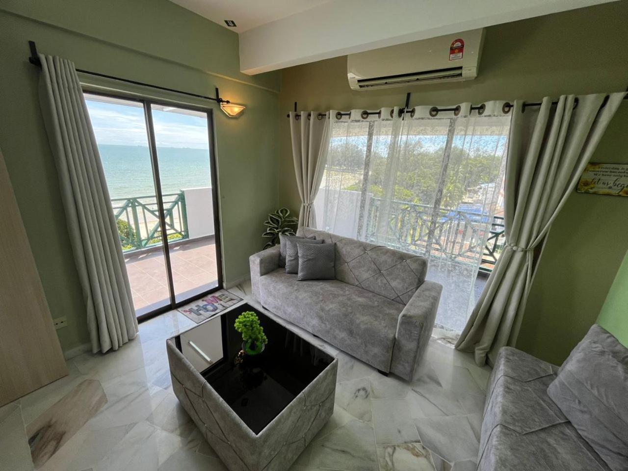 Bayu Portdickson Santai Pd Penthouse Seaview * Port Dickson