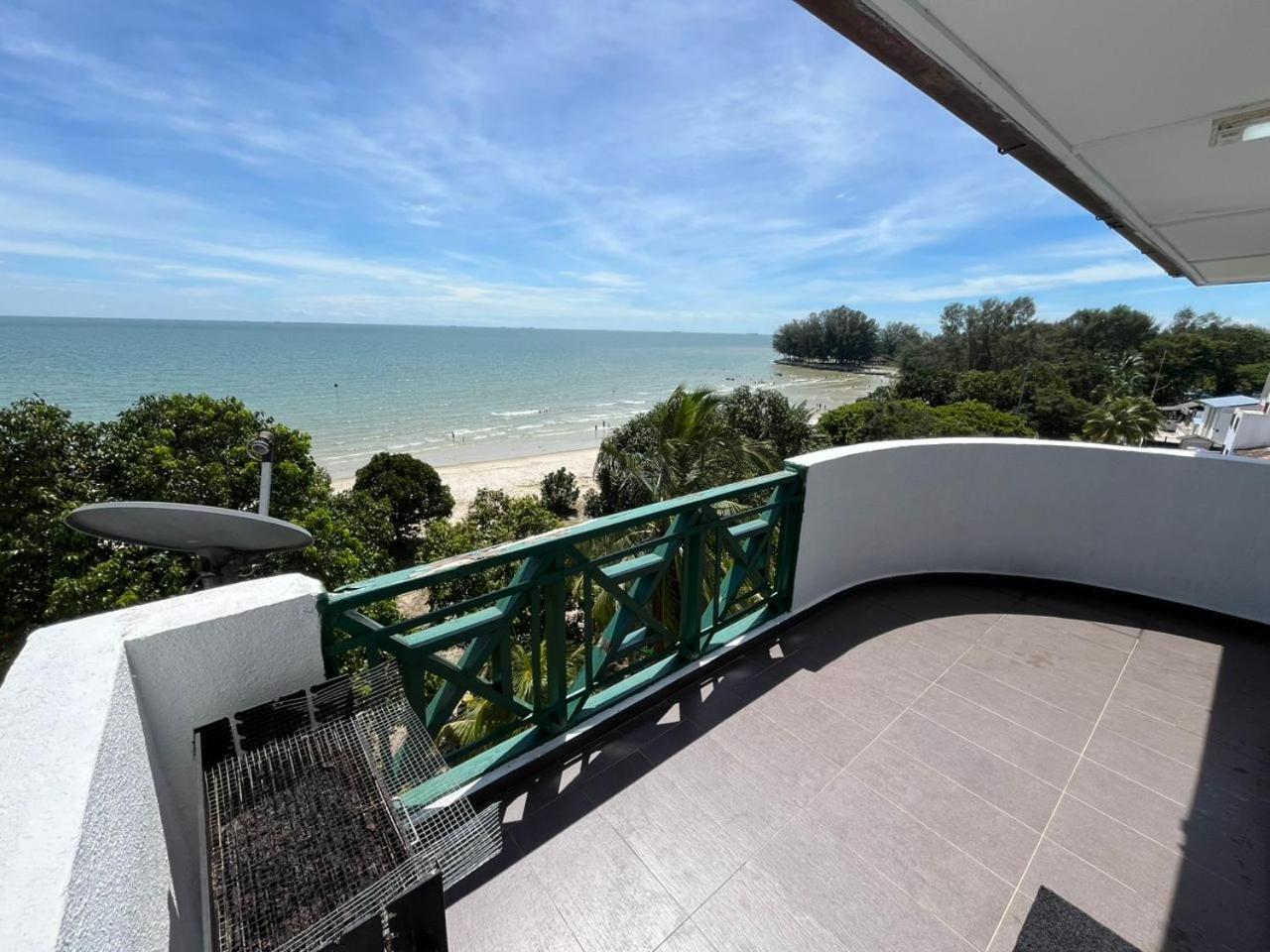 Bayu Portdickson Santai Pd Penthouse Seaview * Port Dickson