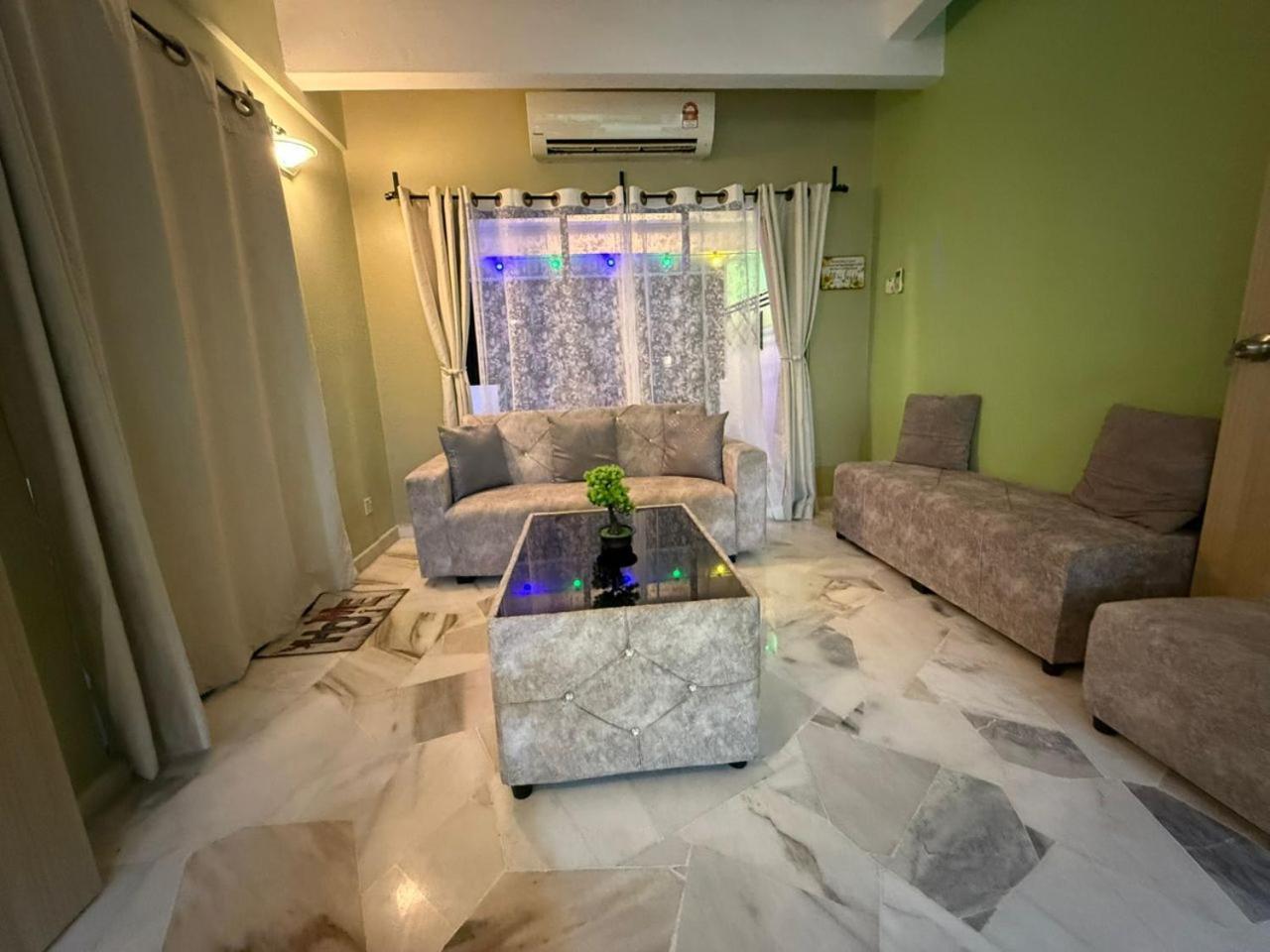 Bayu Portdickson Santai Pd Penthouse Seaview Apartment *